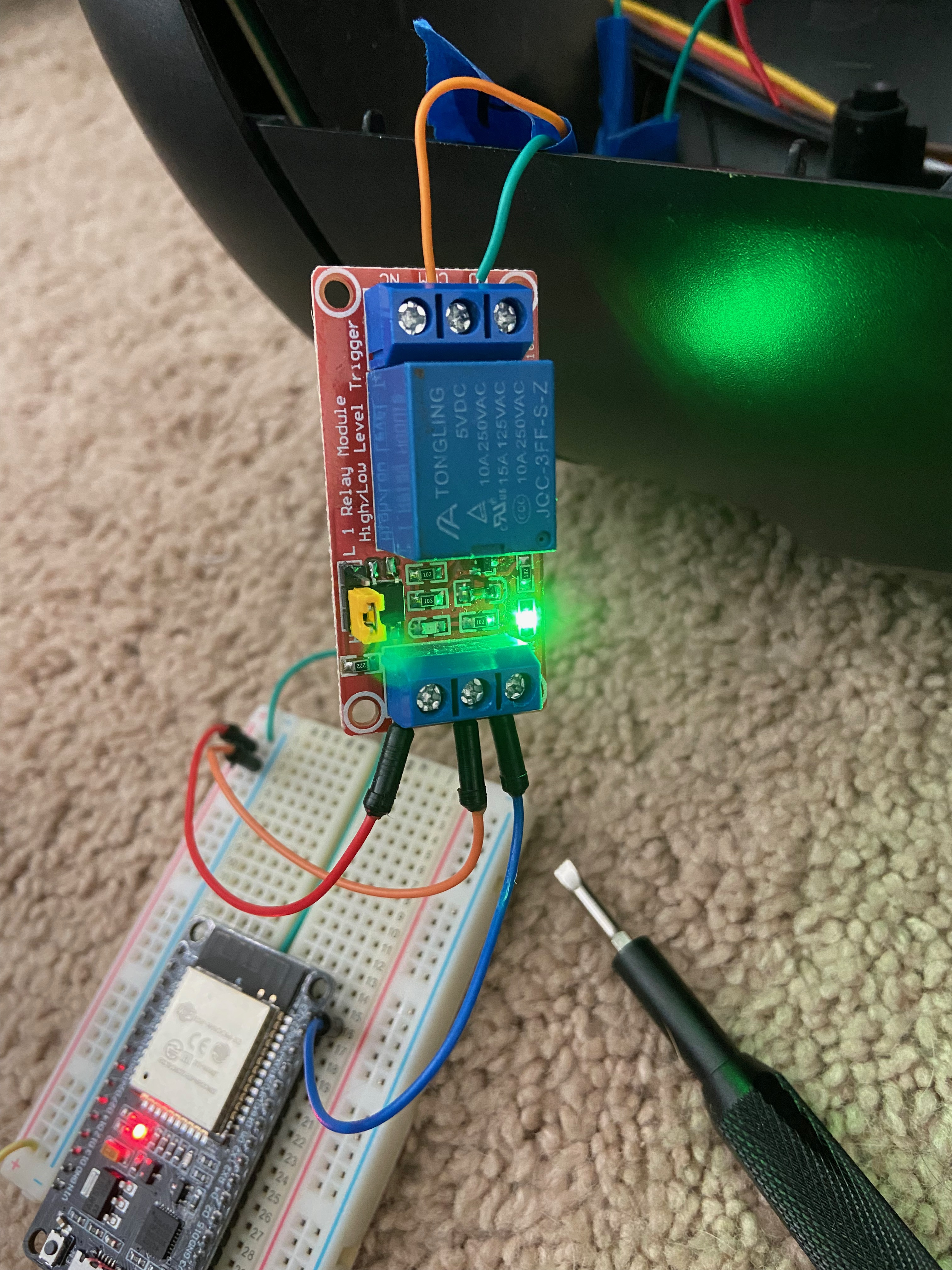 Relay connected to wires and esp32